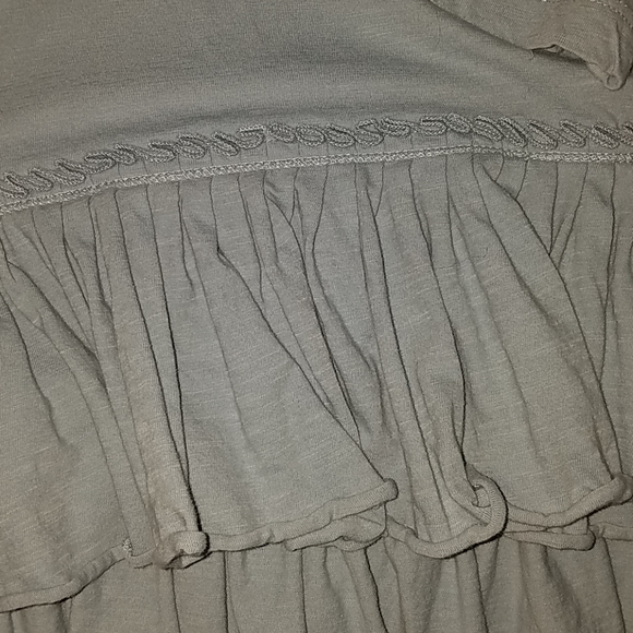 LOGO light blue hi/low top with ruffled bottom - Picture 3 of 4